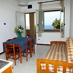La Pace Village Club 3* تروبيا