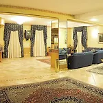 La Pace Village Club