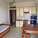 La Pace Village Club 3* تروبيا