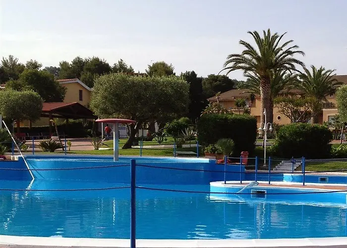 La Pace Village Club