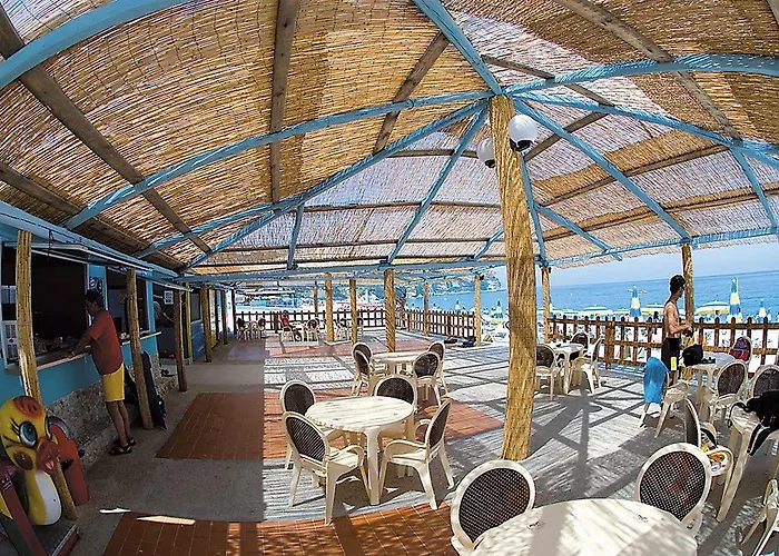 La Pace Village Club 3* טרופאה