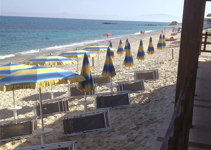 La Pace Village Club טרופאה