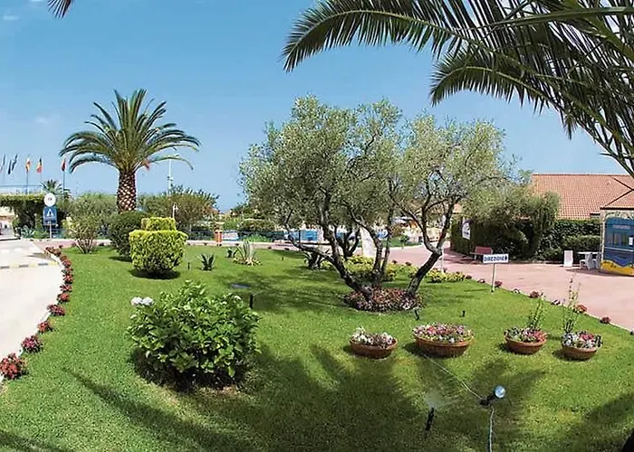 La Pace Village Club טרופאה