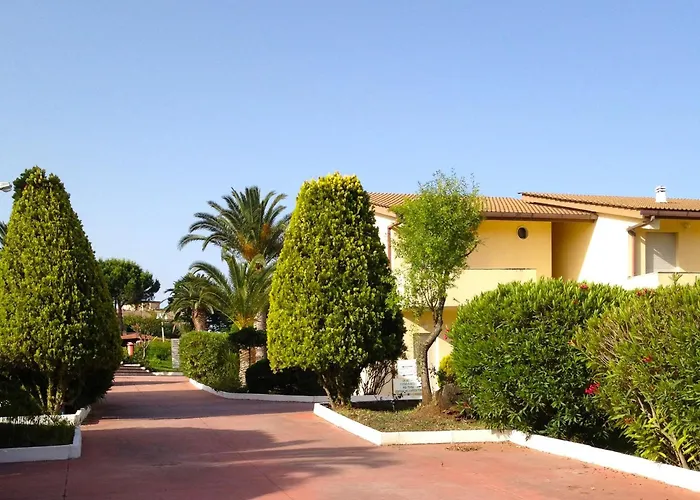 La Pace Village Club מלון דירות