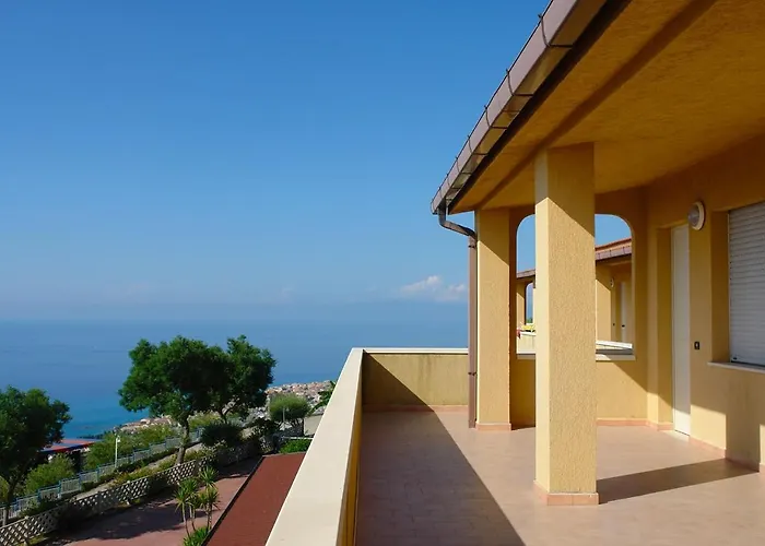 מלון דירות La Pace Village Club