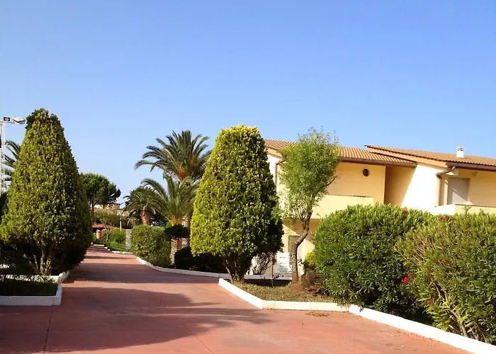 La Pace Village Club מלון דירות טרופאה