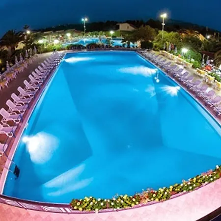La Pace Village Club Lejlighedshotel 3*