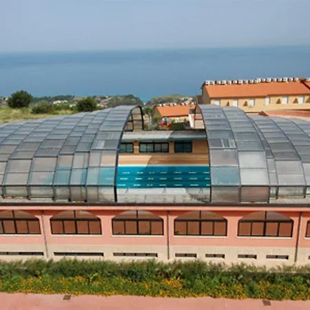 La Pace Village Club Lejlighedshotel