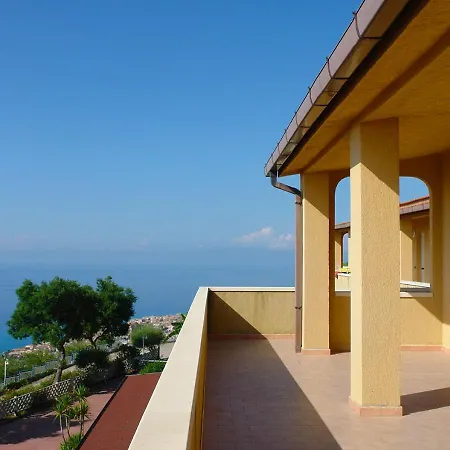 Lejlighedshotel La Pace Village Club