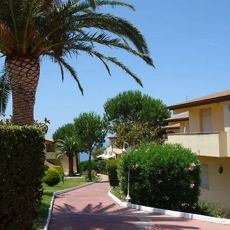 La Pace Village Club Lejlighedshotel