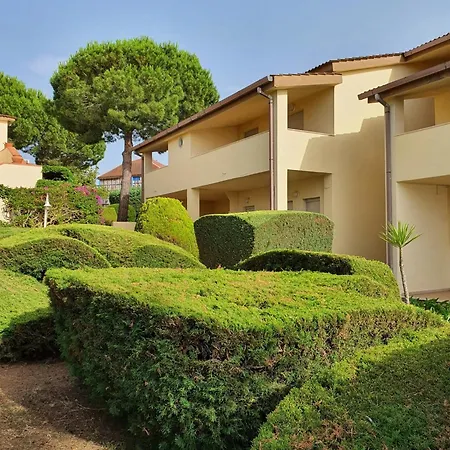 La Pace Village Club