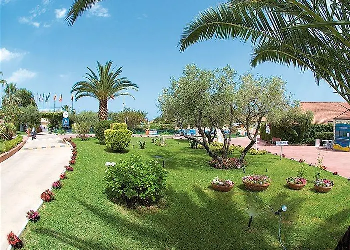 Apart-hotel La Pace Village Club